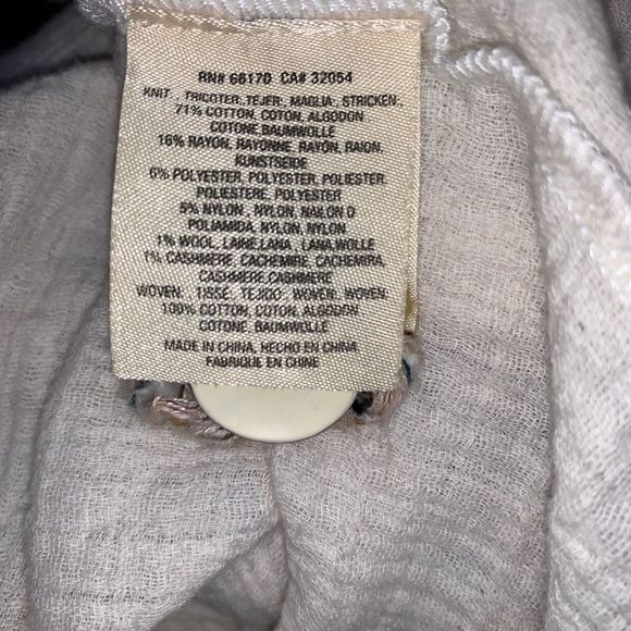 Knitted & Knotted Used Knit Crochet Wool & Cashmere Blend Athleisure Vest Warm - Picture 3 of 6